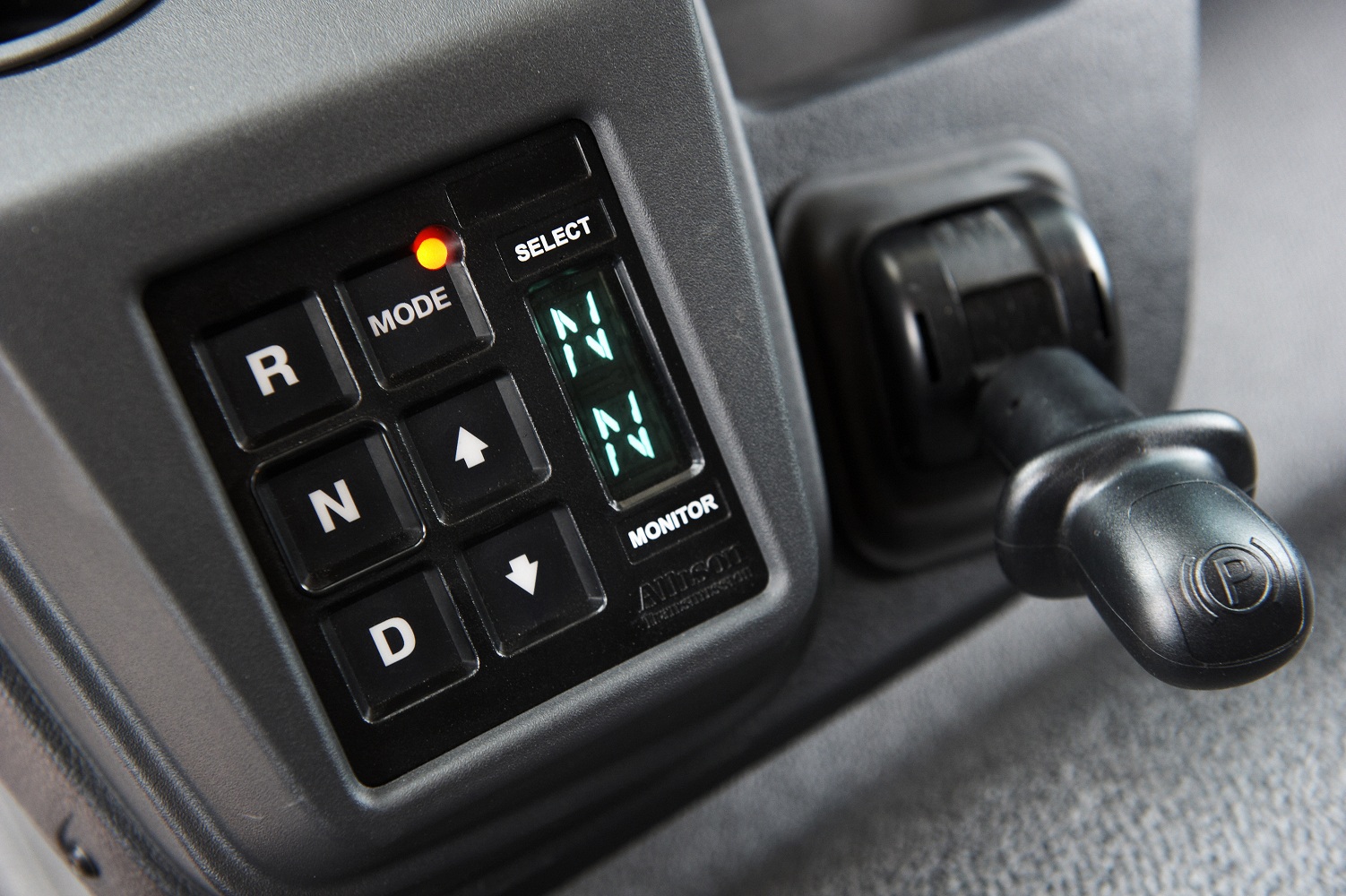 Automatic gearbox lever of the 16t Midlum Electric Vehicle
