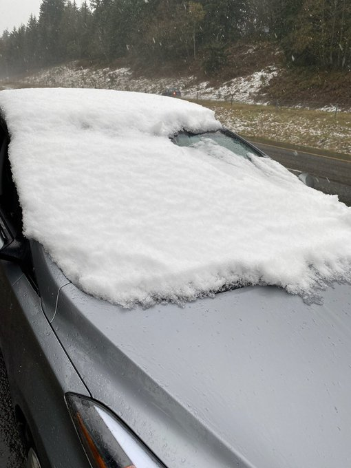 Driving With Snow and Ice on Your Car Is Illegal, Could Cost You